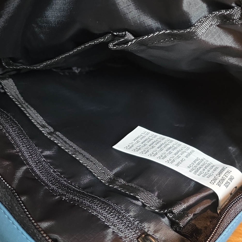 Oakley Utility One Shoulder Bag 921432 Mens Foggy Blue NWT - Picture 14 of 14